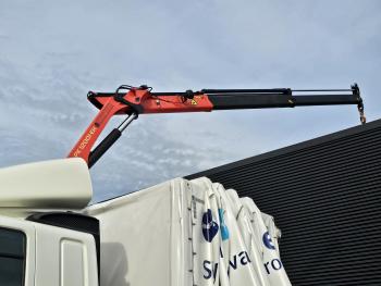 CF 330 6x2 / PALFINGER CRANE / KRAN / CURTAIN